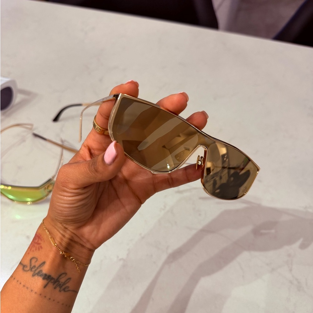 Stylish Gold Sunglasses